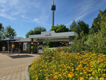 Vacation village entrance to LEGOLAND