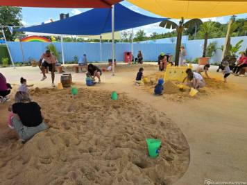 Grandpa Kläff's sand playground