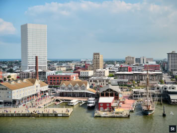 Historic Downtown Strand Seaport 