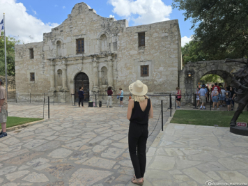 Mission San Antonio de Valero (The Alamo)