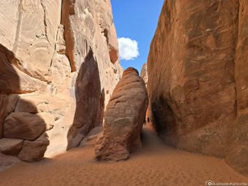 Trail zum Sand Dune Arch