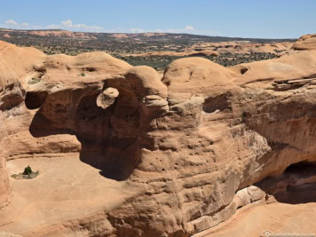 Delicate Arch Trail