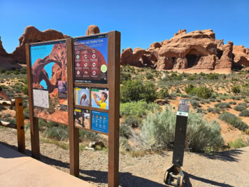 Double Arch Trail