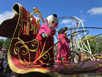 25 Celebration Parade
