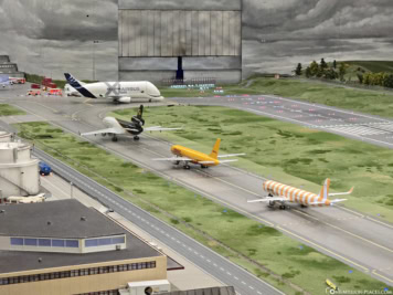 Knuffingen Airport