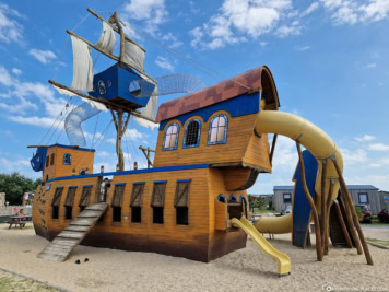Pirate ship