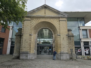 Porte de la Marine