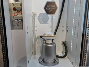 Space Toilet